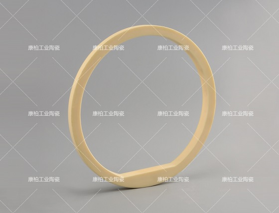 氧化鋁陶瓷有哪些優(yōu)勢？